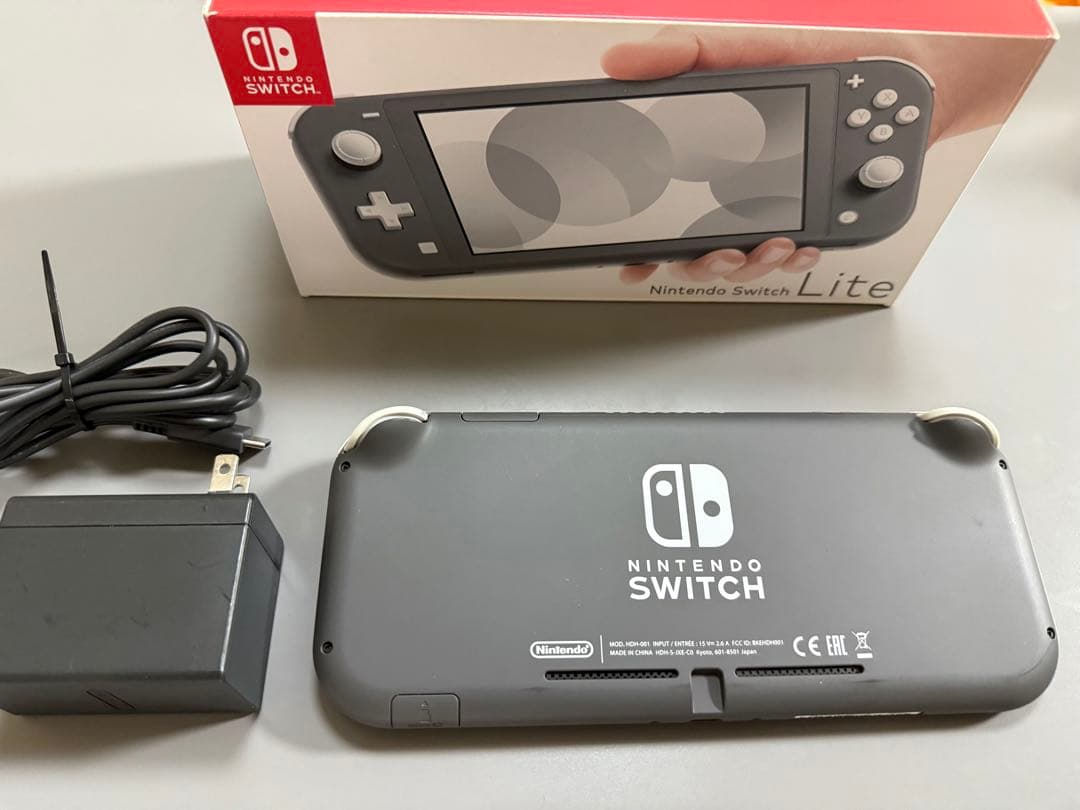 Nintendo Switch Lite 箱・充電器付き 初期化済