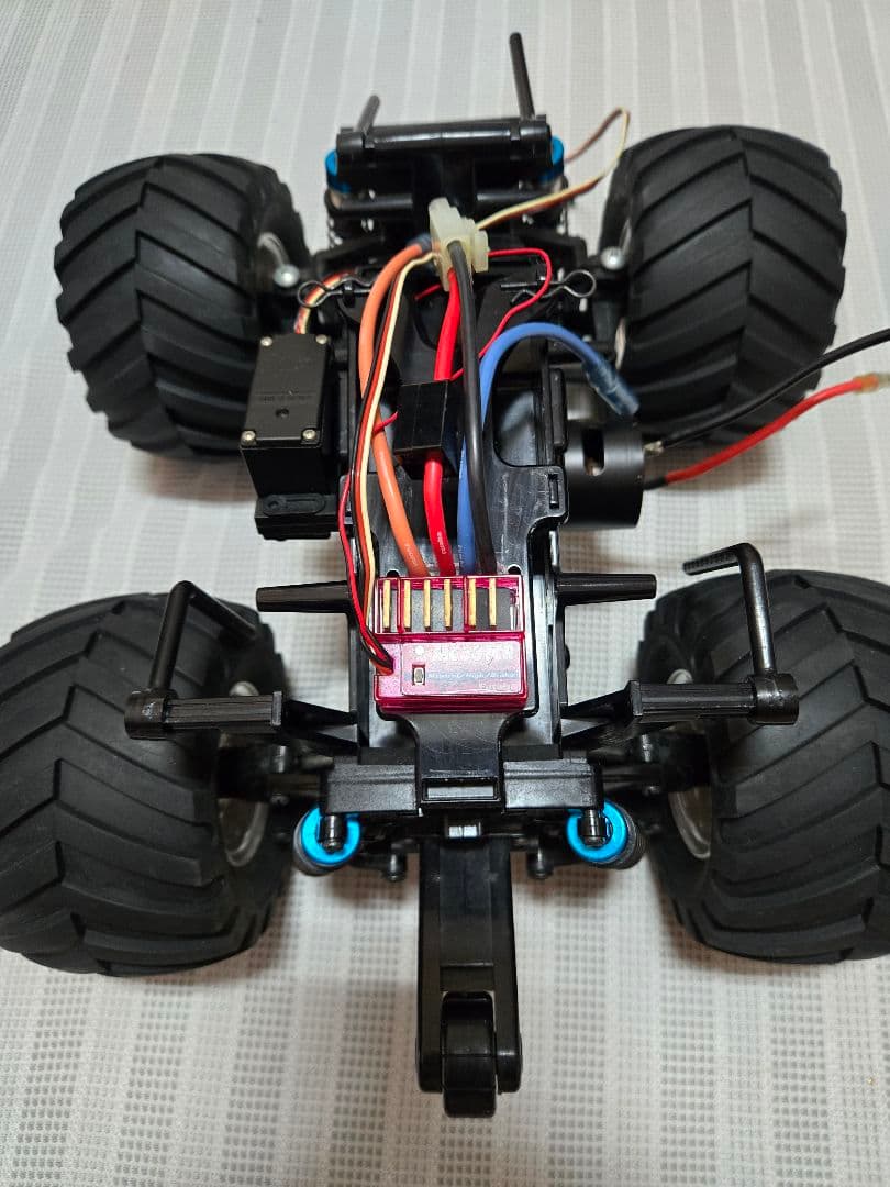 夏休み限定値引きいずれ戻します❕gf01 ランドクルーザー　タミヤ