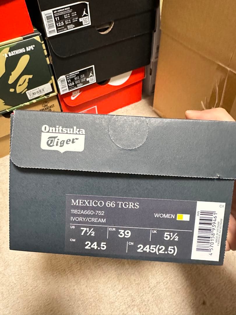 靴 Onitsuka Tiger Mexico 66 TGRS Ivory