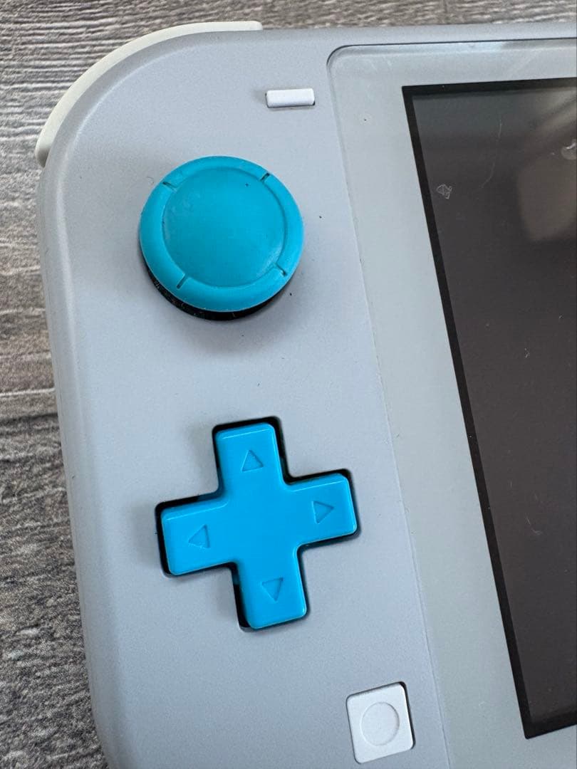 Y*r様 【最終】Nintendo Switch Lite ポケモンソードシール