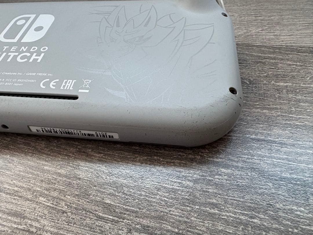 Y*r様 【最終】Nintendo Switch Lite ポケモンソードシール