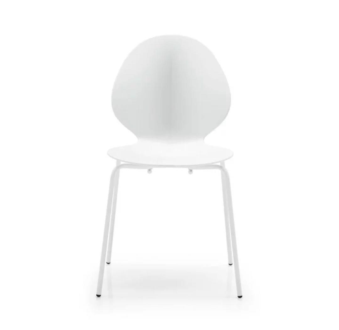 カリガリス　バジルチェア定価26,000円位①