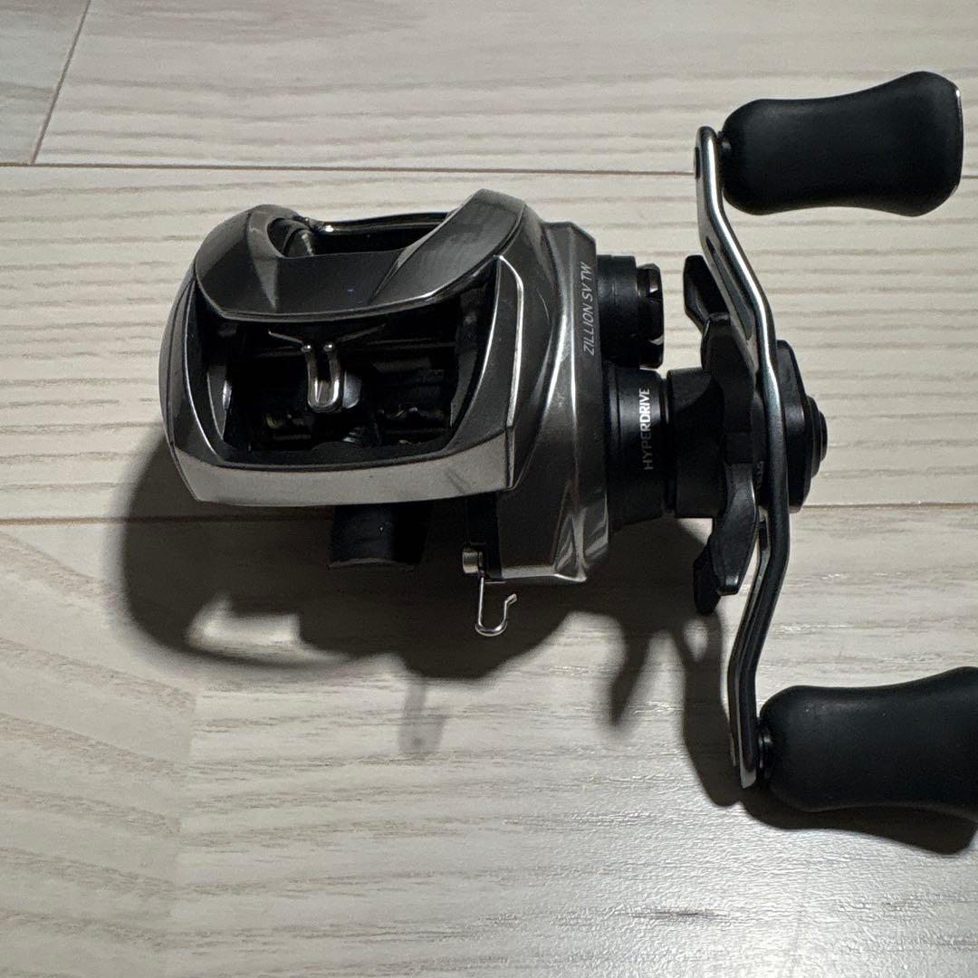 21ジリオン SVTW HL　左ハンドル