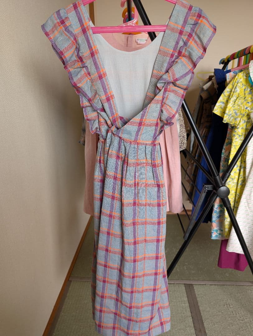 チェック柄フリルノースリーブワンピース エプロン ボンポワン 12A