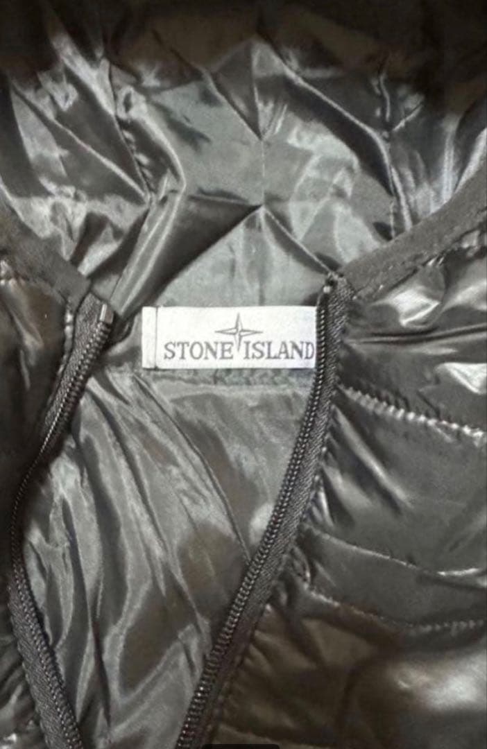 ストーンアイランド フード付きダウンジャケット 黒