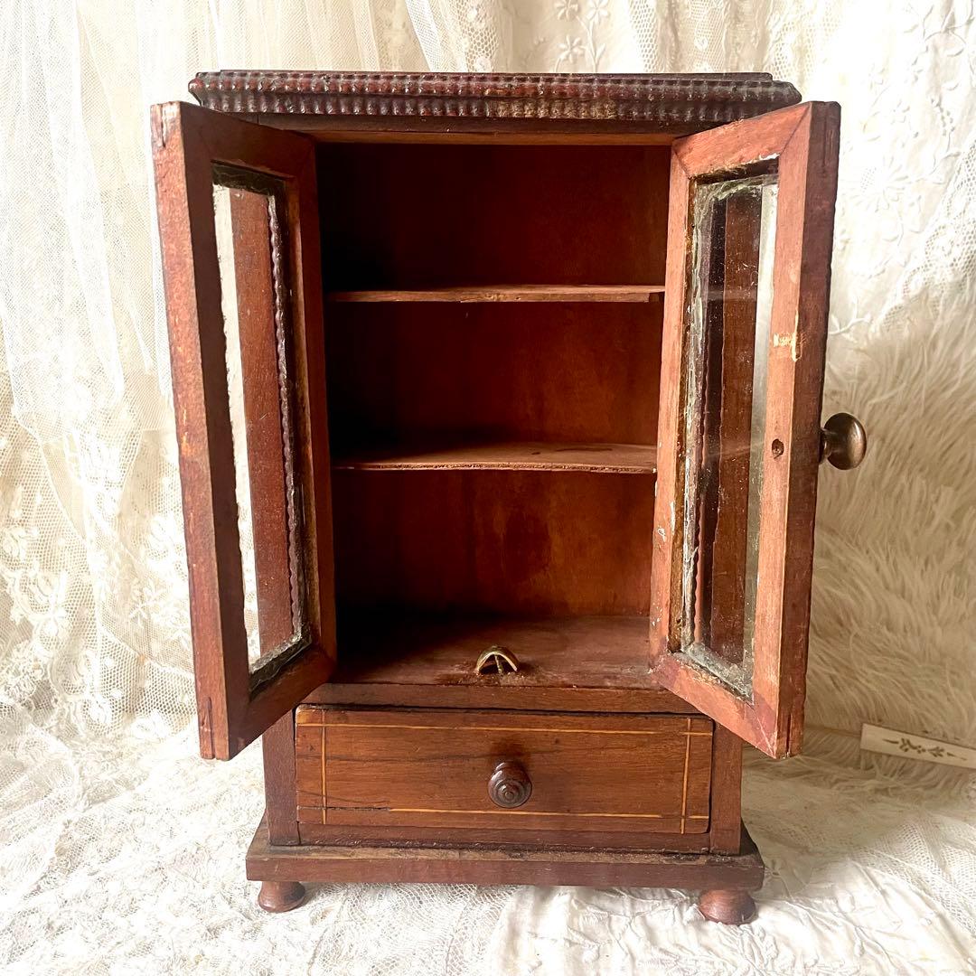 ドールキャビネット　フランスアンティーク　カップボード　ディネット　引き出し付き