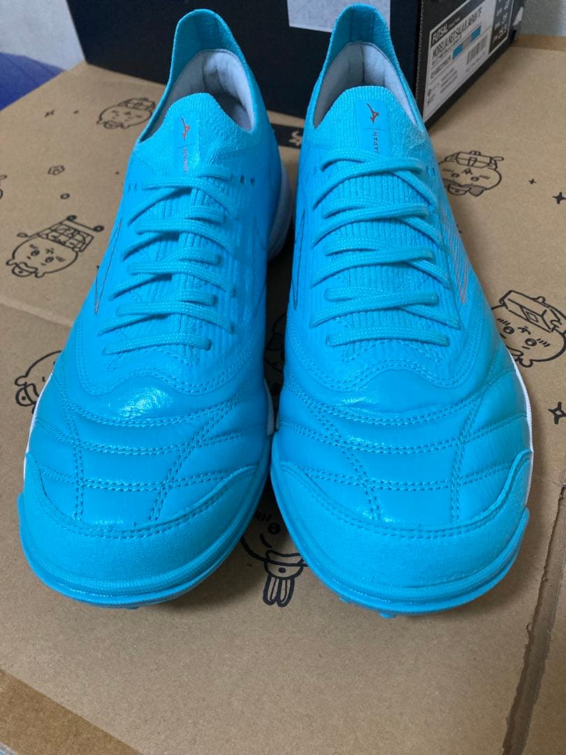 ノ*。様 日本未発売モレリアNEOサラβ JAPAN 25.5 TFフットサル