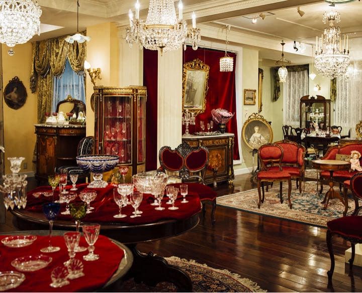 【シュウシュウ】リモージュ 貴婦人 ブローチ アンティーク