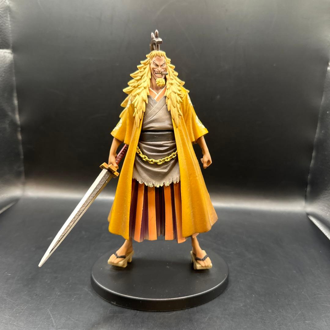 ONE PIECE 金獅子のシキ フィギュア - メルカリ