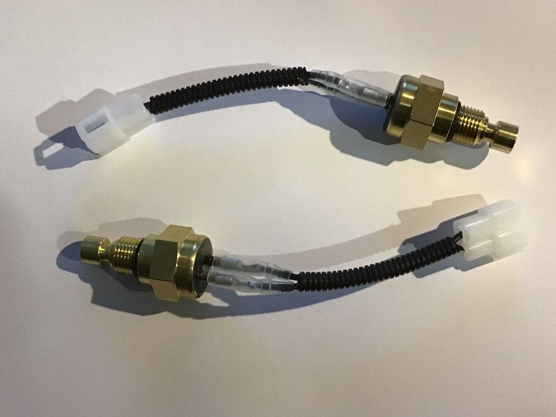 DR30/FJ20/日産/スカイライン/ラジエーターファンスイッチ/2個