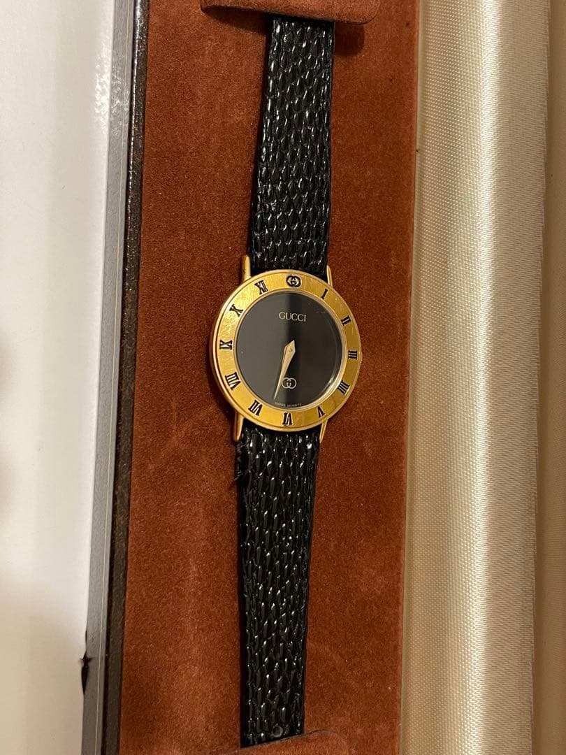 【ケース付き】GUCCI レディース 時計 ゴールド ブラック