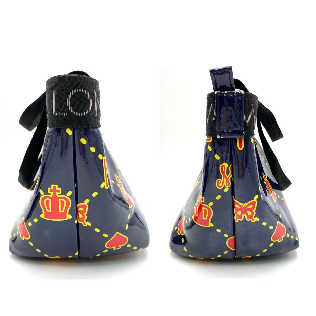 美品✨　マークアンドロナ　カートバッグ　エナメル　総柄　ロゴプレート　スカル