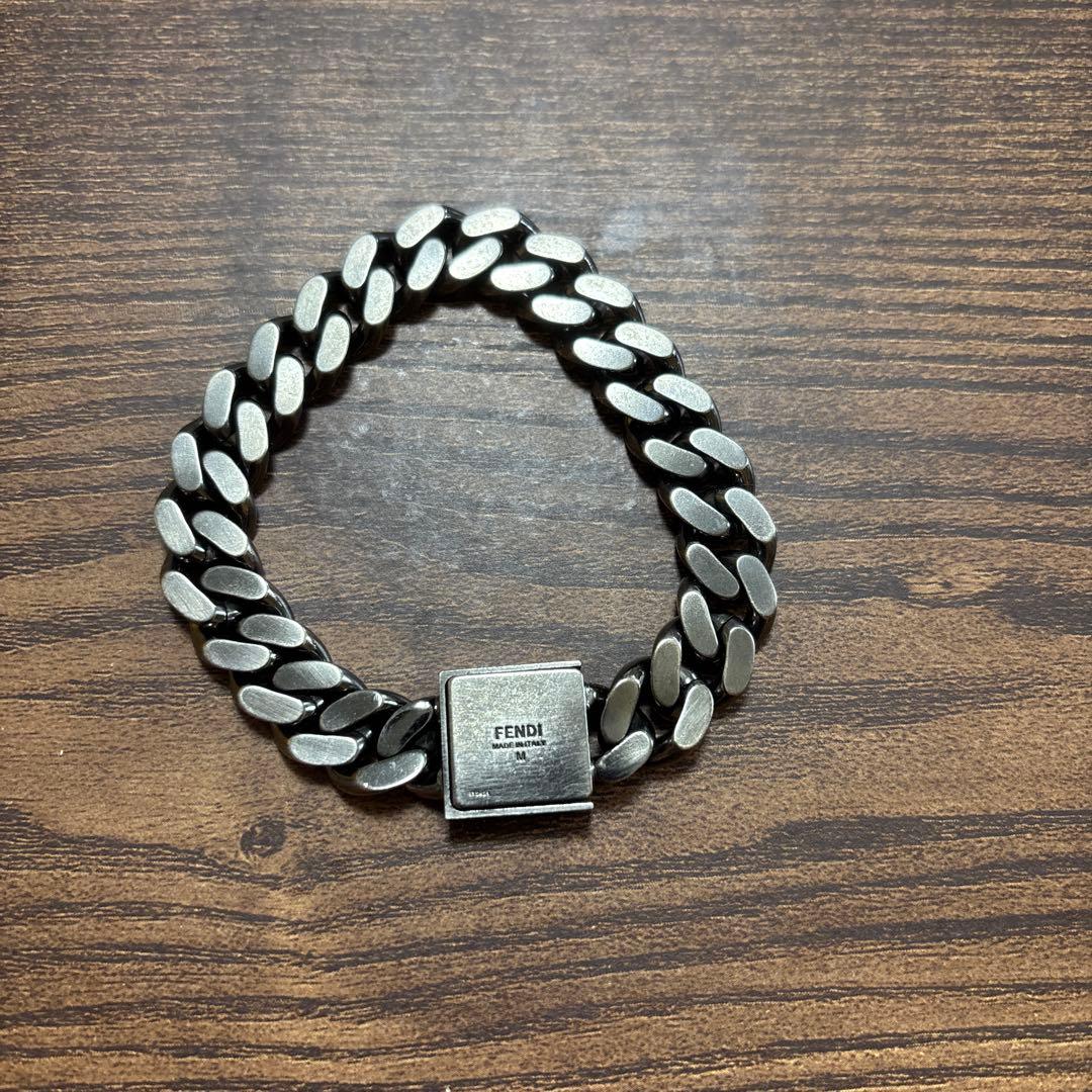 FENDI シルバー チェーンブレスレット