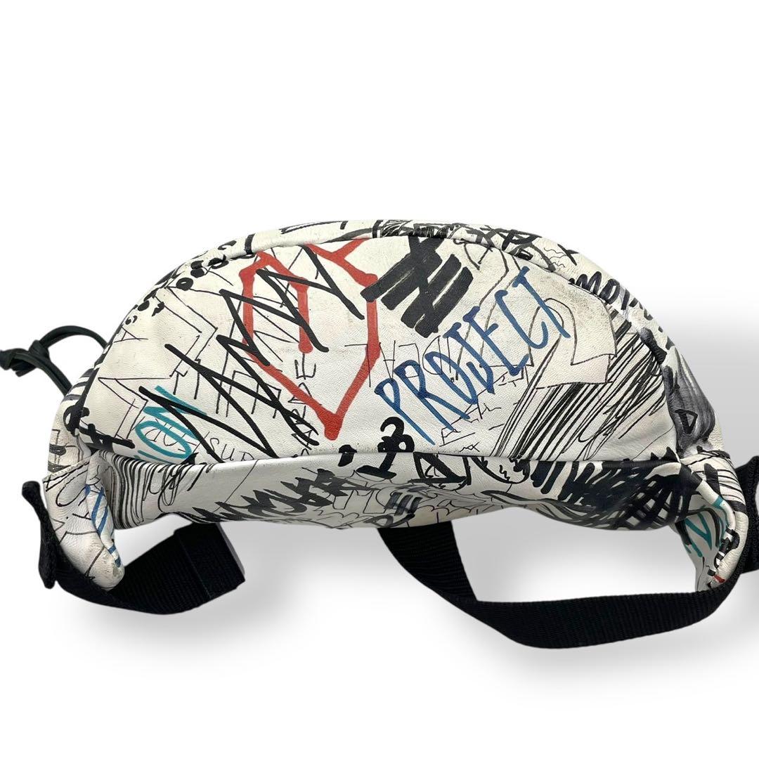 美品　希少モデル　マルジェラ　ウエストポーチ　ボディバッグ　総柄　レザー　白