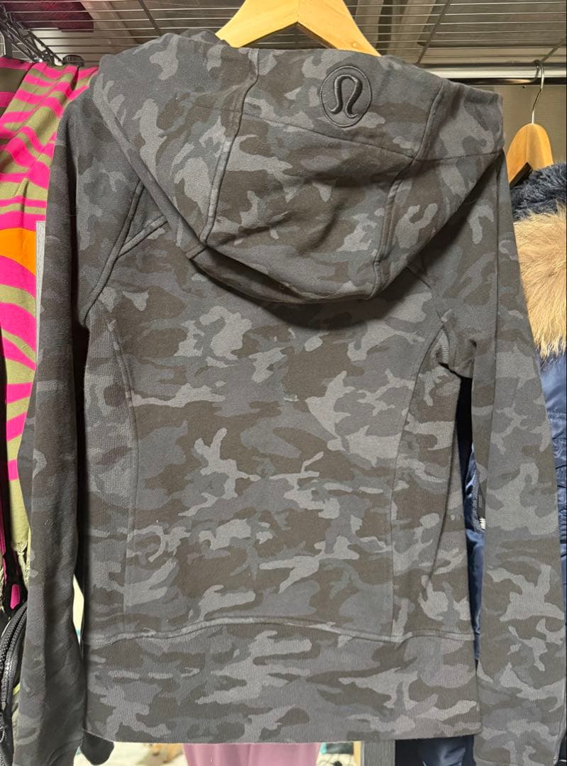 正規品 Used lululemon 迷彩柄 Scubaパーカー4-好評販売中