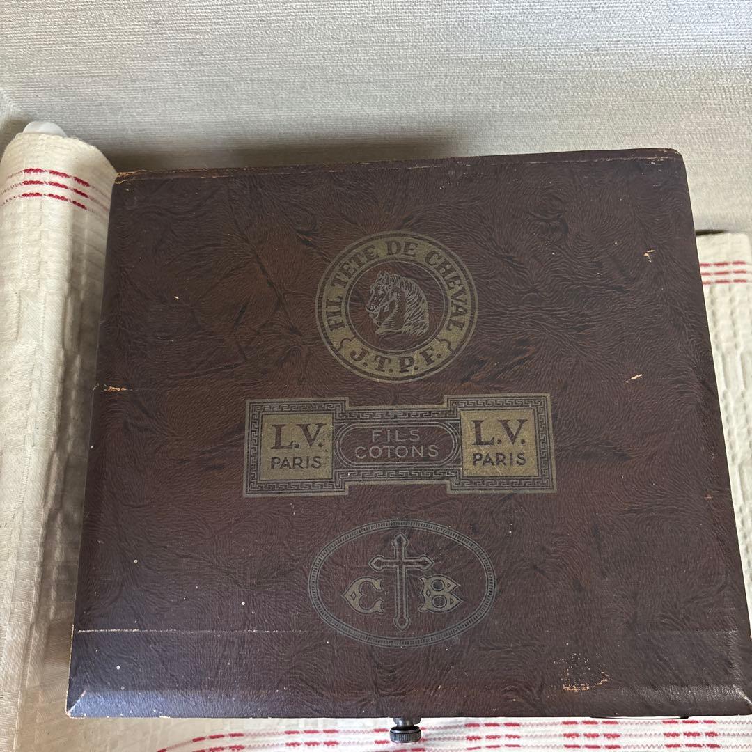 レア　アンティークフランス　カルティエブレッソン　糸什器　キャビネット　引き出し