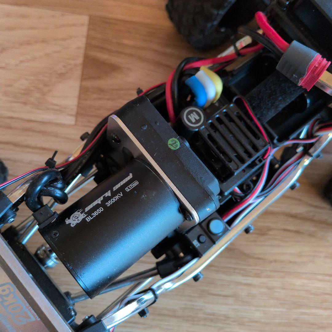 MJX ブラシレス　クローラー　ラジコン