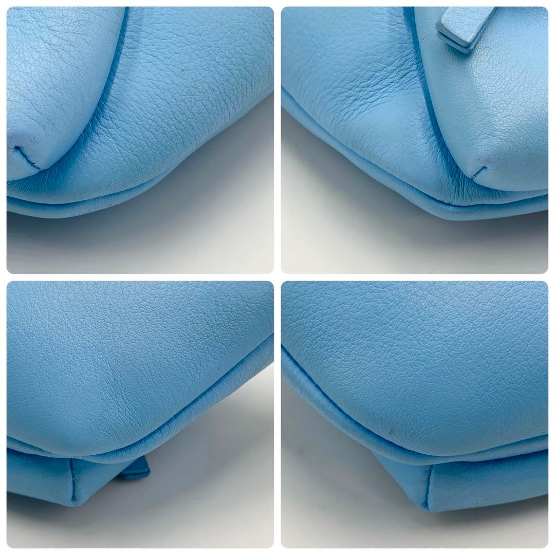 未使用に近い 希少色 バレンシアガ エブリデイ ボディバッグ カーフスキン 水色