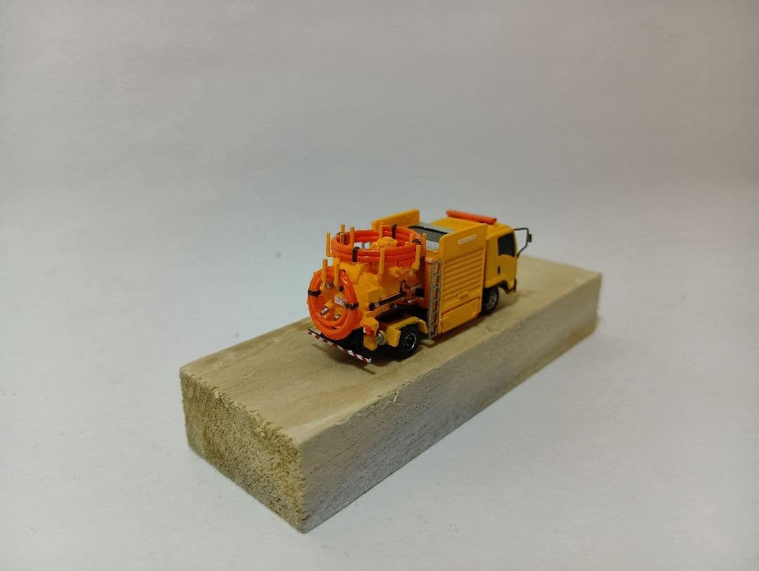 デ*イ様 1/150 吸引車