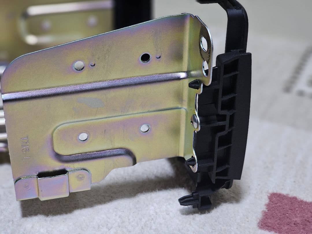 本多8インチオーディオパネル付きGathers VXM-165VFEI カーナビ