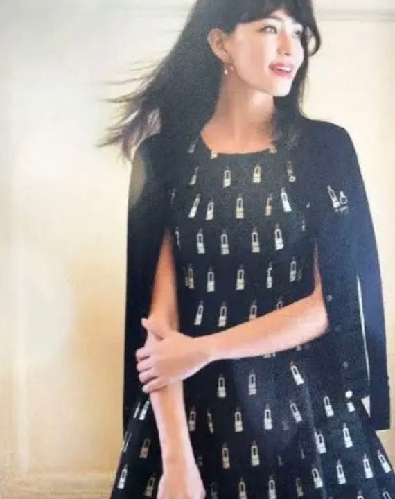 エムズグレイシー カタログ掲載 リップ柄ワンピース 38