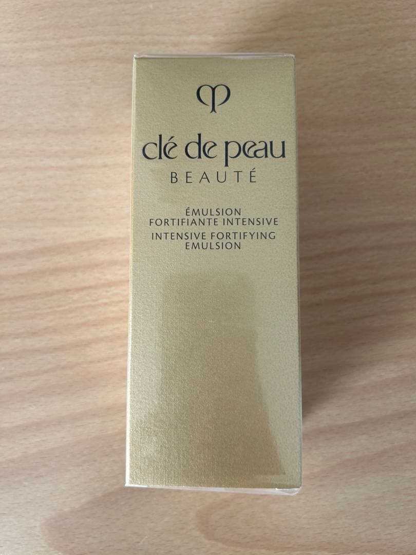 新品　クレ・ド・ポーボーテ　エマルションアンタンシヴn　乳液 夜用　⭐︎レフィル⭐︎