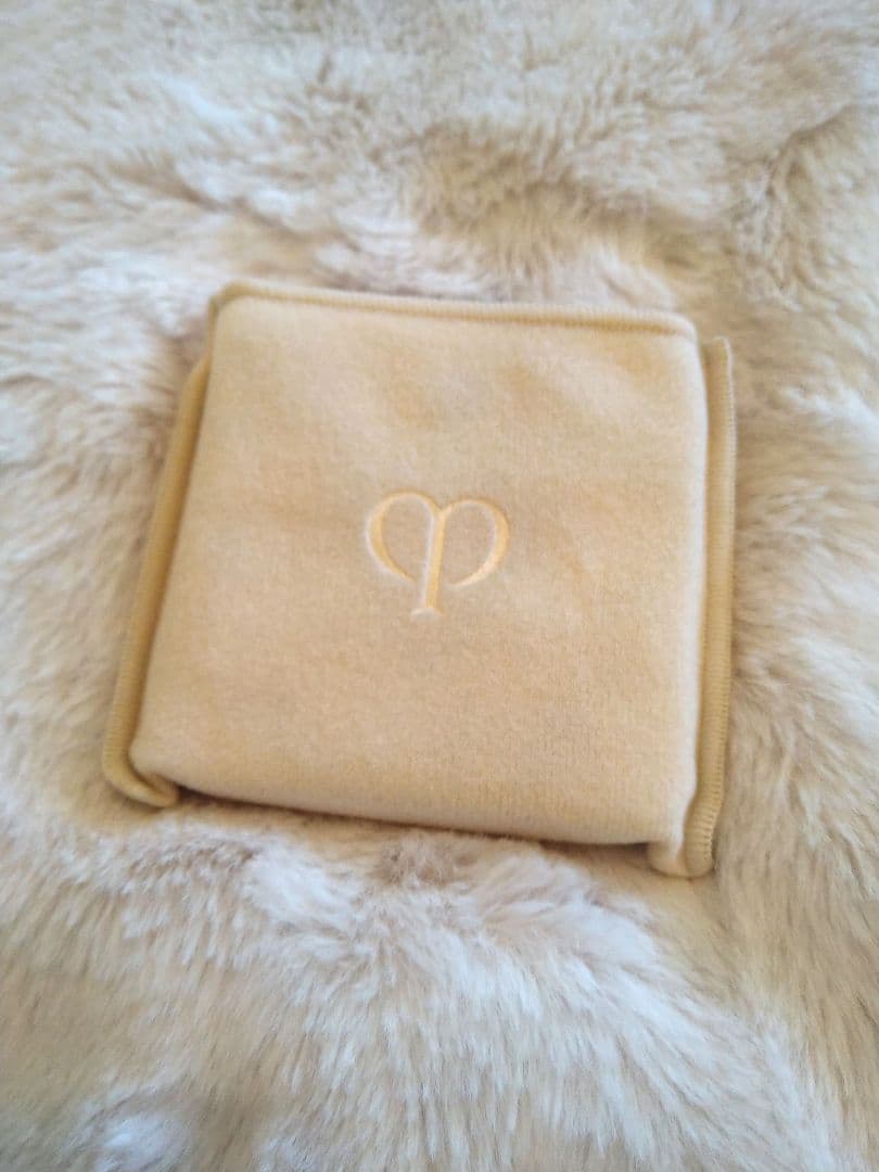 《新品》クレドポーボーテ　ル・レオスールデクラ　フェイスカラー　17