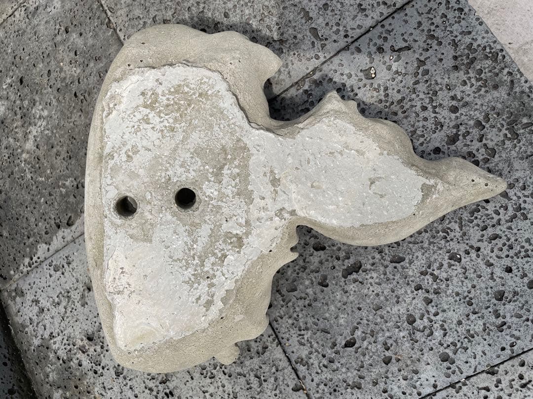 マドンナ　フェイス　プランター　花鉢　壁掛け　オブジェ