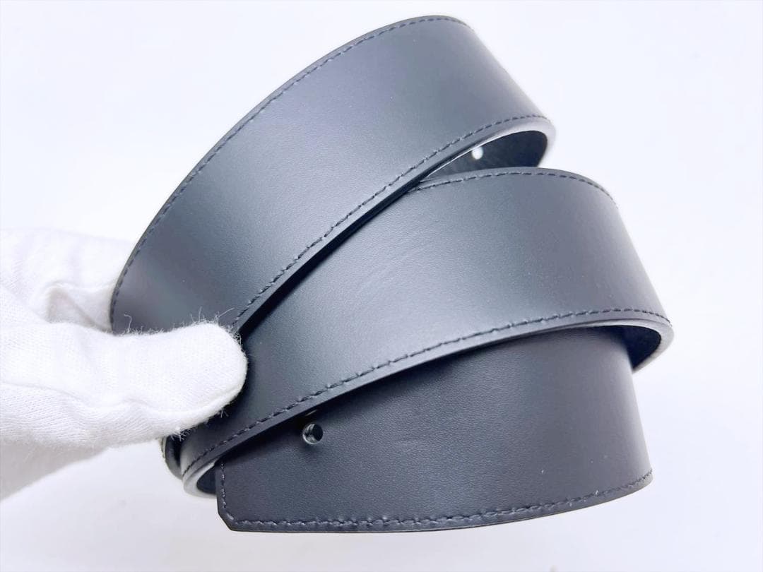 美品 ルイヴィトン トリヨン エンボス LVイニシアル ベルト 85 M0424