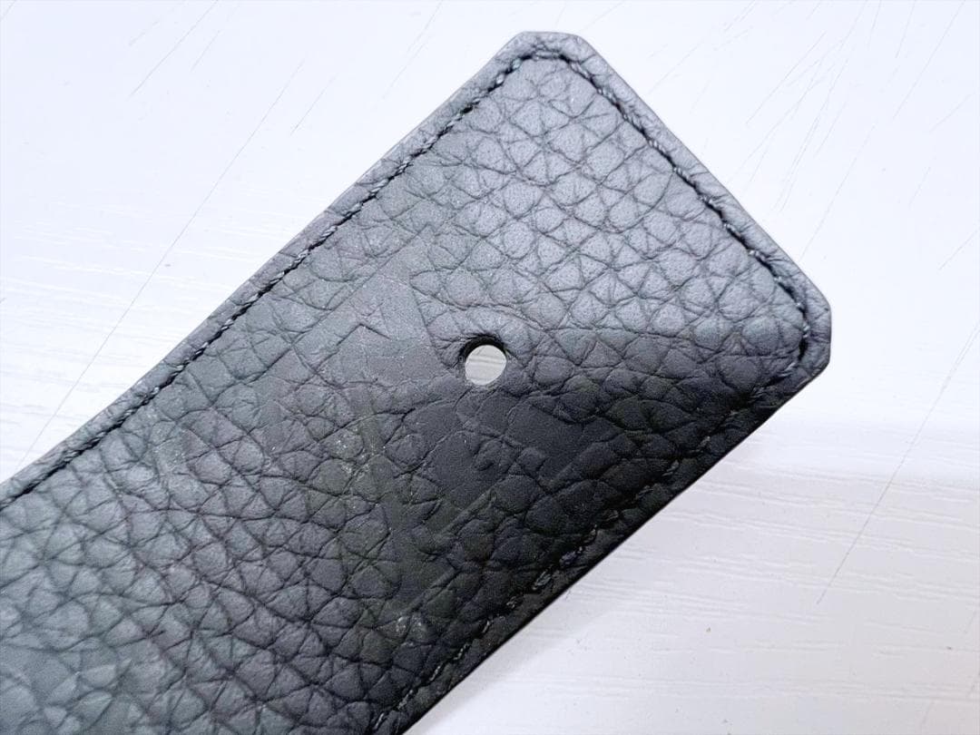 美品 ルイヴィトン トリヨン エンボス LVイニシアル ベルト 85 M0424