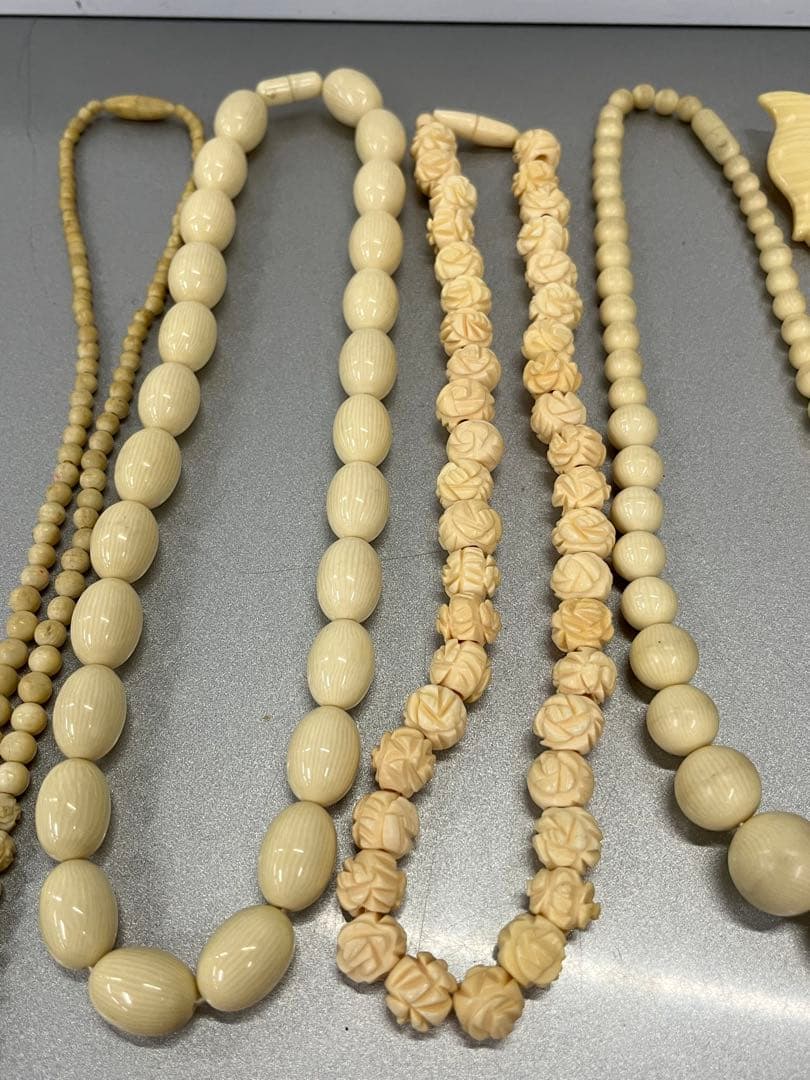 象牙調 アクセサリー ネックレス イヤリング ペンダントブーロチ11点