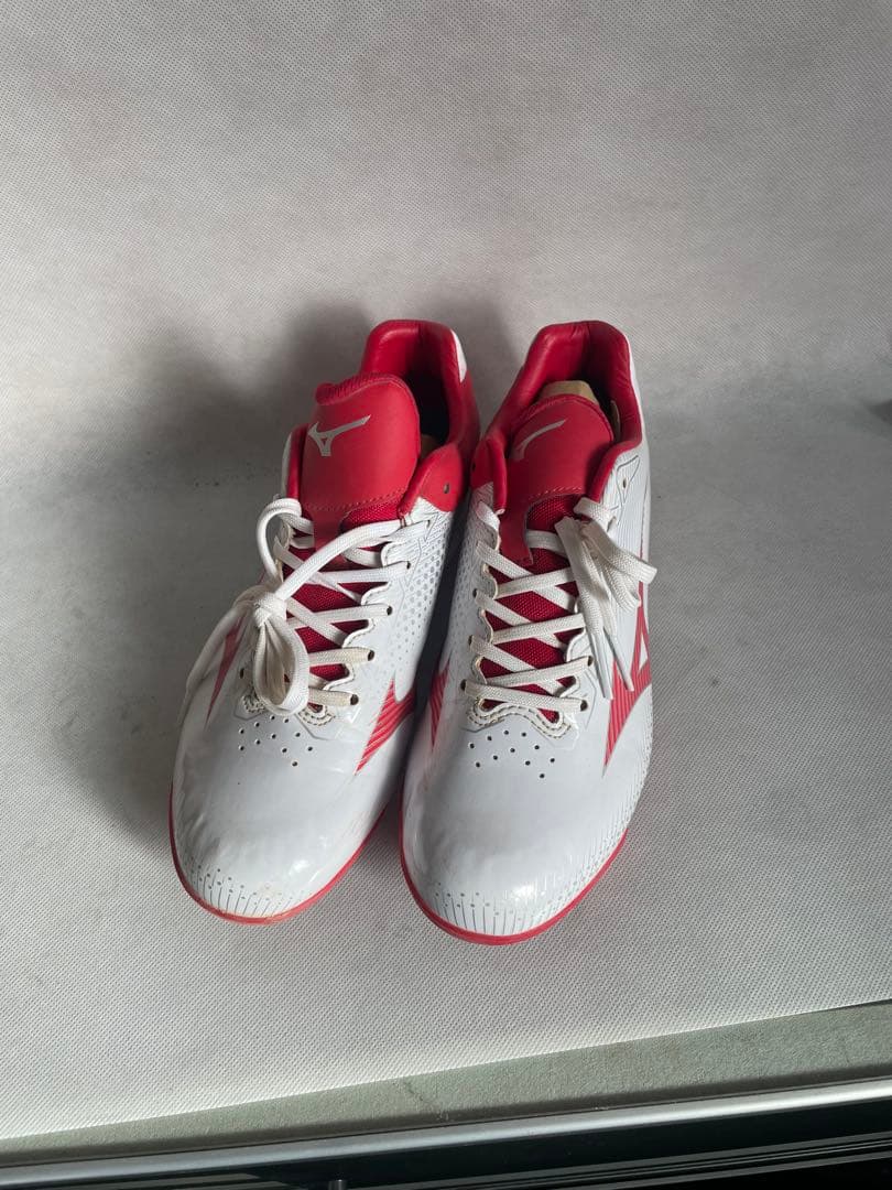 Mizuno スパイクシューズ ホワイト/レッド - メルカリ