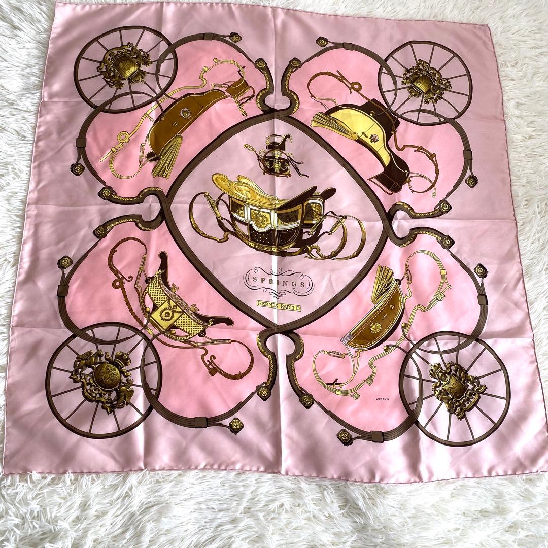 エルメス スカーフ カレ90 SPRINGS スプリング 馬車柄 ピンク系 - メルカリ