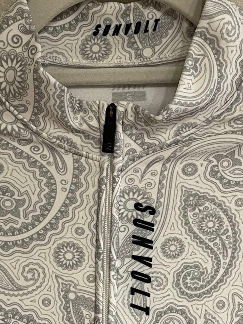 SUNVOLT ペイズリー柄 ワンピース型サーモスーツ