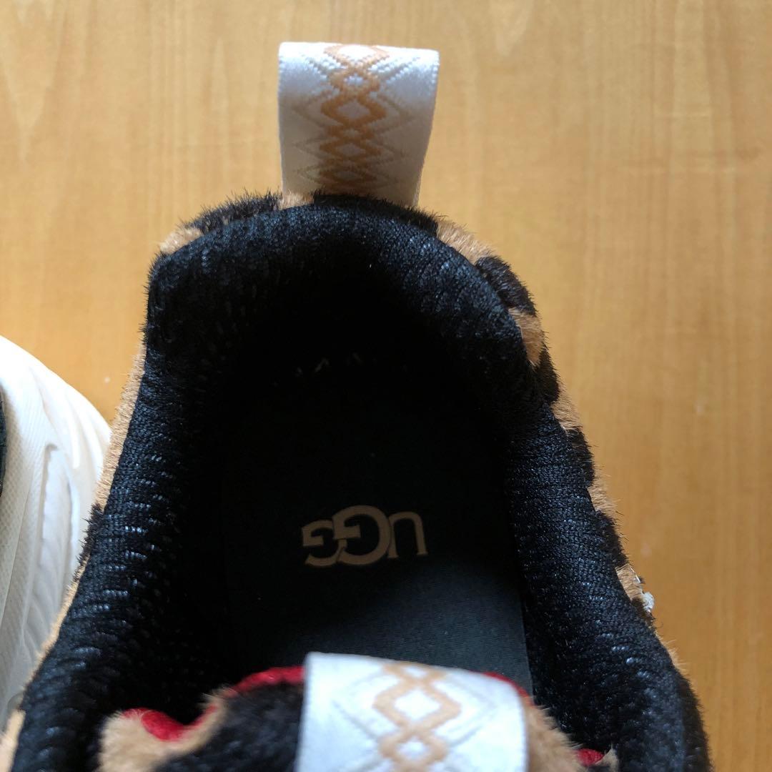 ugg×atoms 別注　CA805 チーター　23.5cm