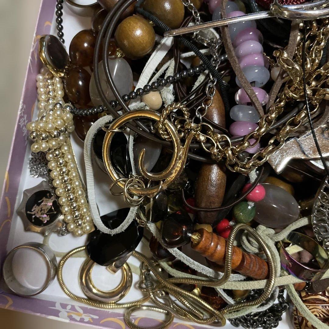 ひろ様専用 遺品整理 大量アクセサリーまとめ ミッシェルクラン