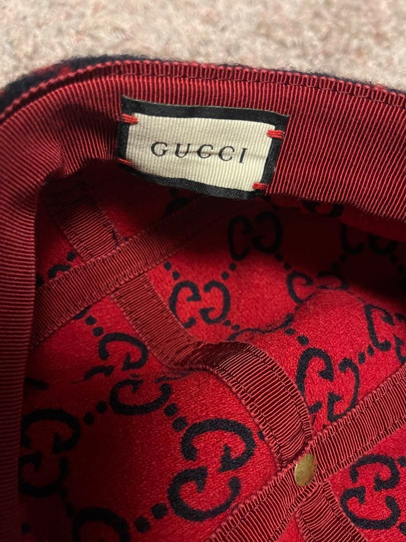 Gucci ベレー帽 黒と赤 GGロゴ
