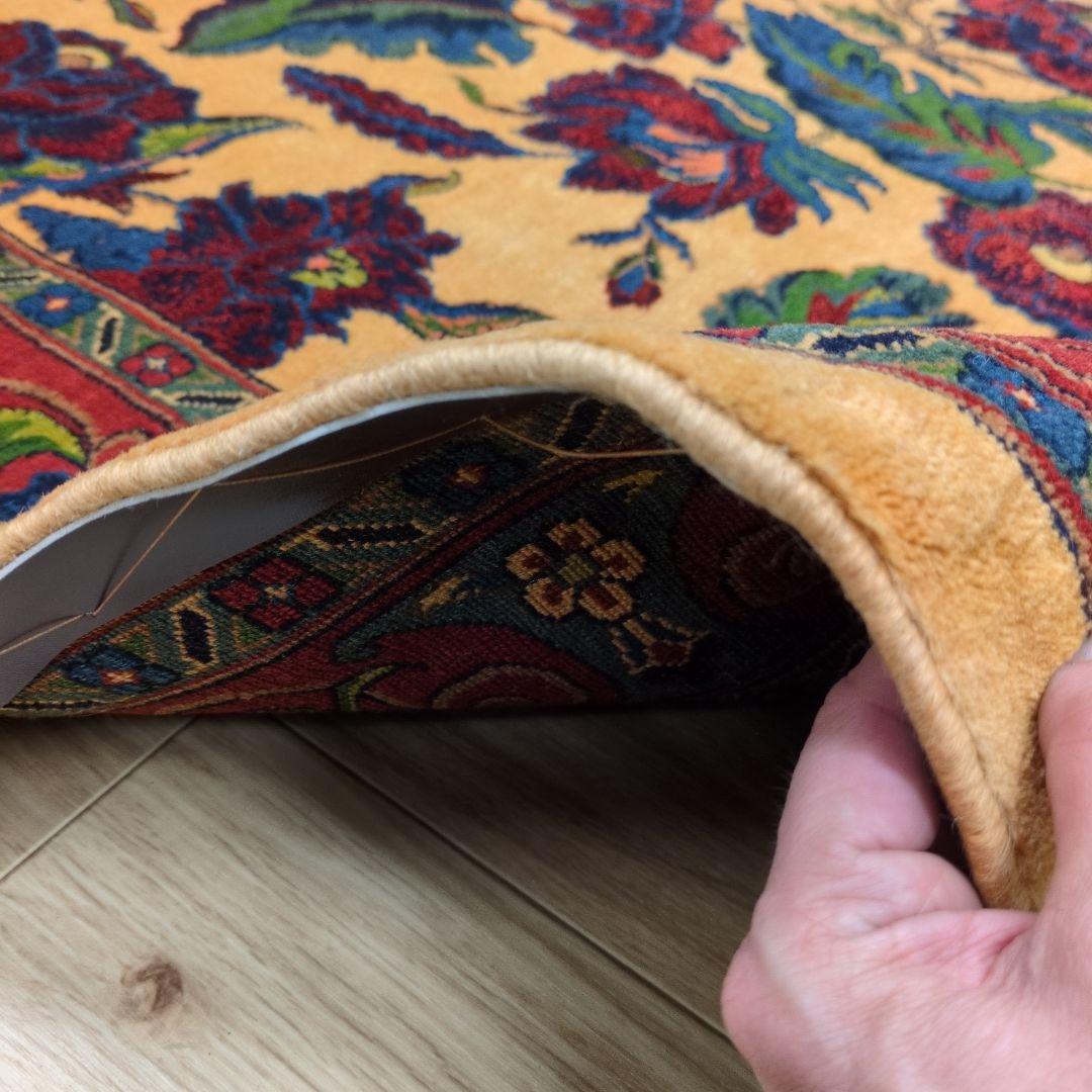 ペルシャ絨毯 新品 201x133 手織り クルド・ グーチャン産 persia