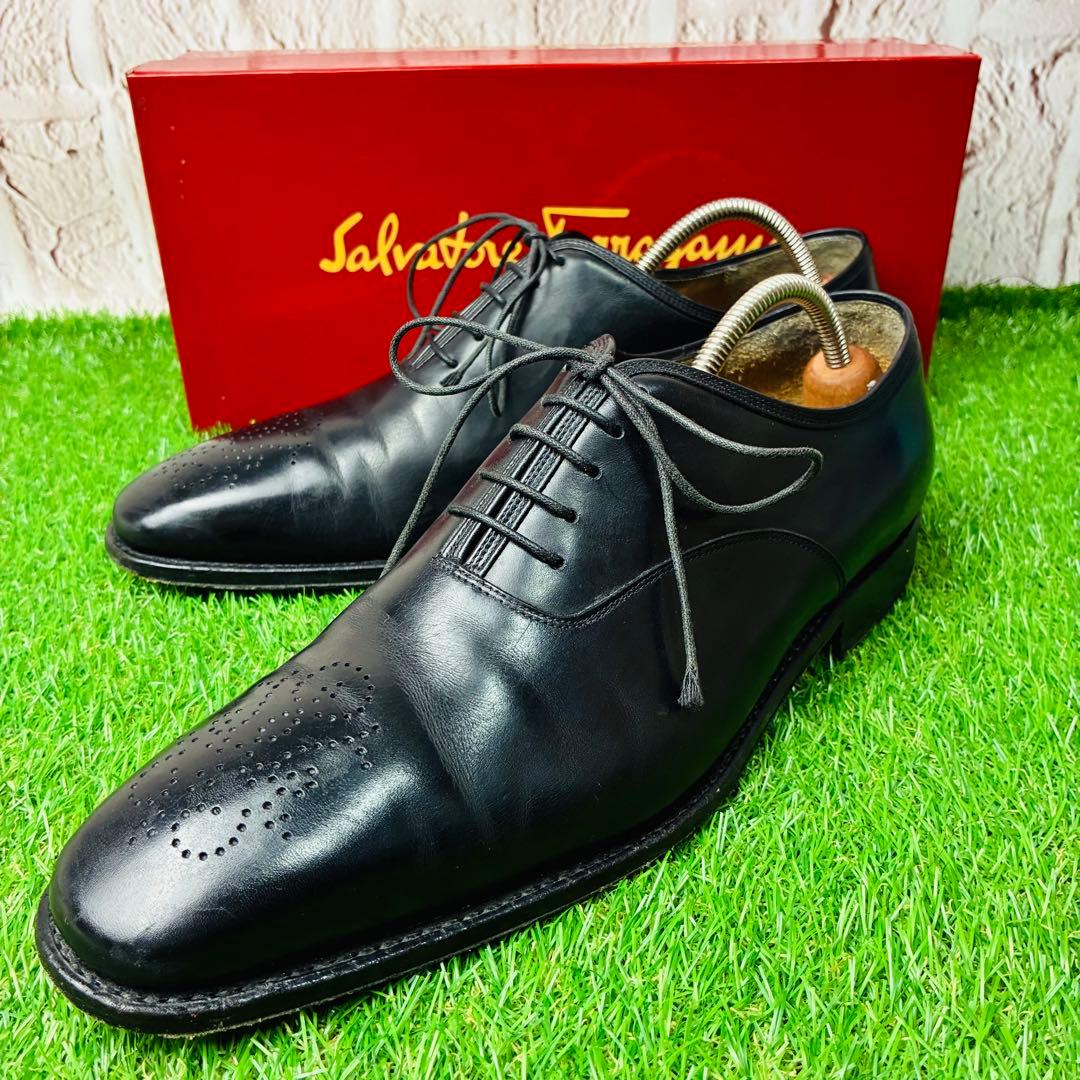 定価20万【極美品】フェラガモ トラメッザ ホールカット 革靴 7(26