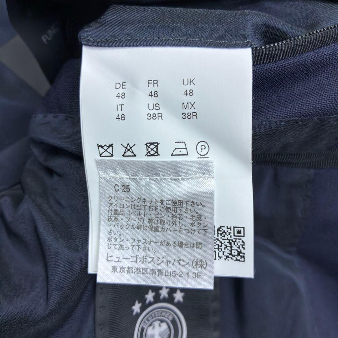 美品　近年モデル　ヒューゴボス　サッカードイツ代表モデル　トラベルジャケット　L