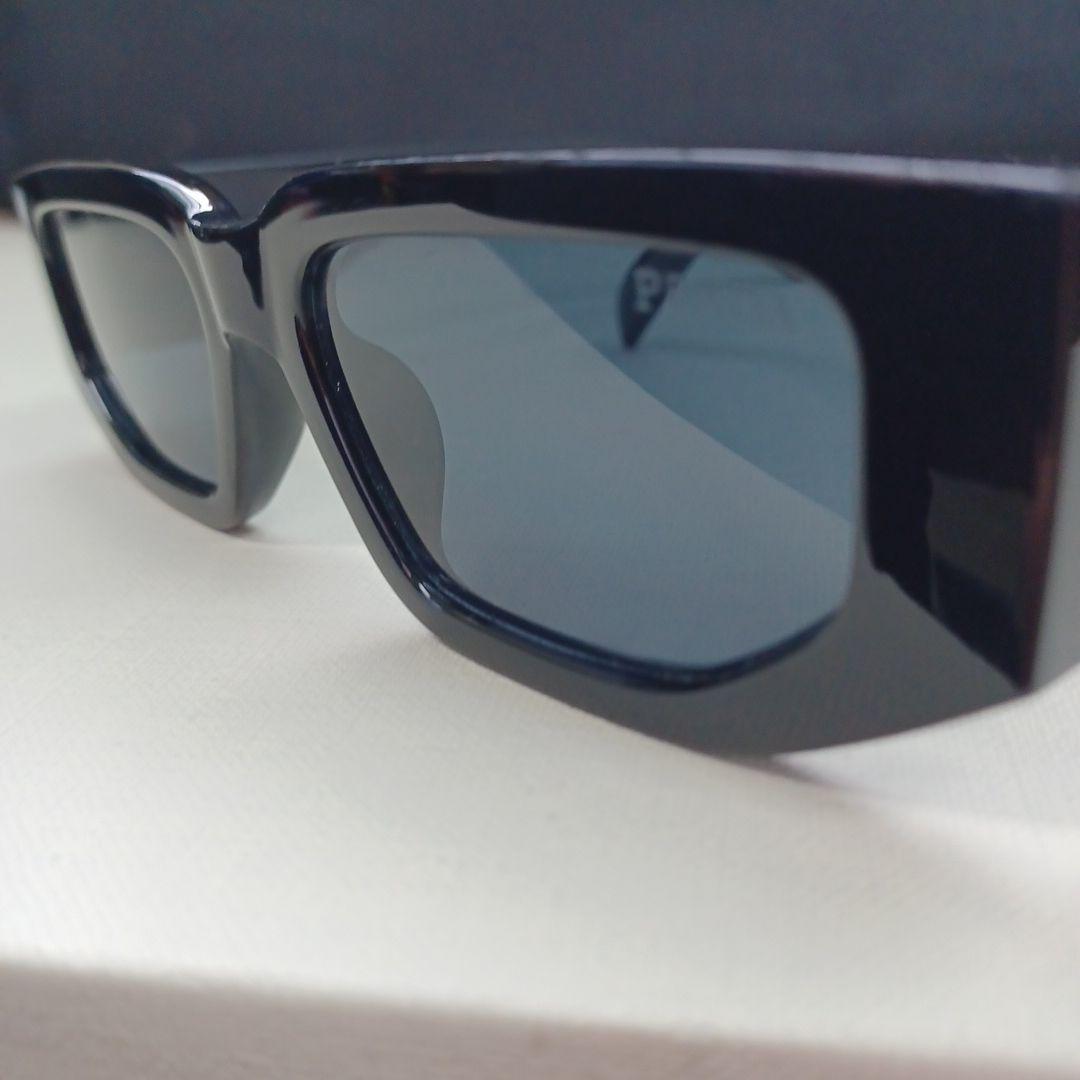 【ブラック】PRADA プラダ　サングラス