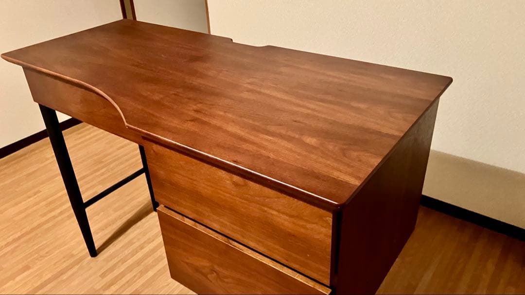 L*m様 カリモク風デスク 机 ニトリ