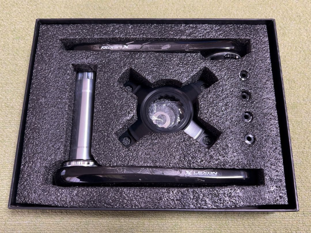 LEXON 超軽量カーボンクランク 162.5mm 29mmスピンドル 未使用品