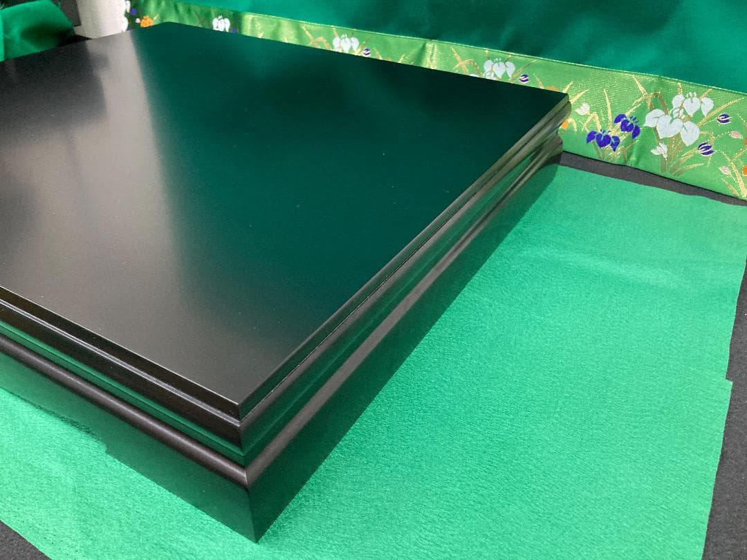 E35 訳あり特価！高級黒塗り台 巾55㎝位 五月人形 五月子供大将 五月鎧