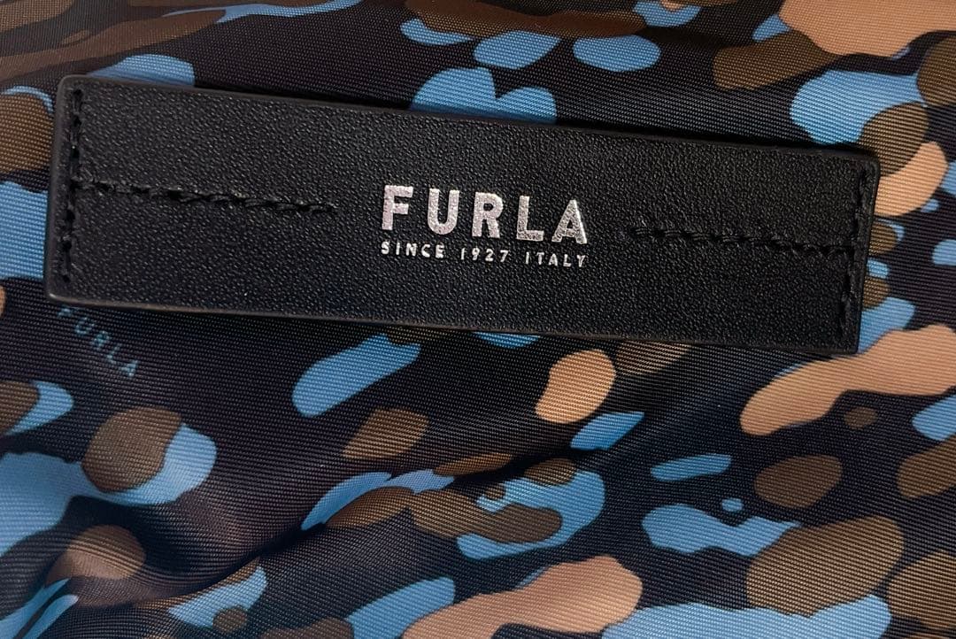フルラ【超美品】FURLA♦︎リュック♦︎大容量 通勤 通学 カラー♦︎未使用
