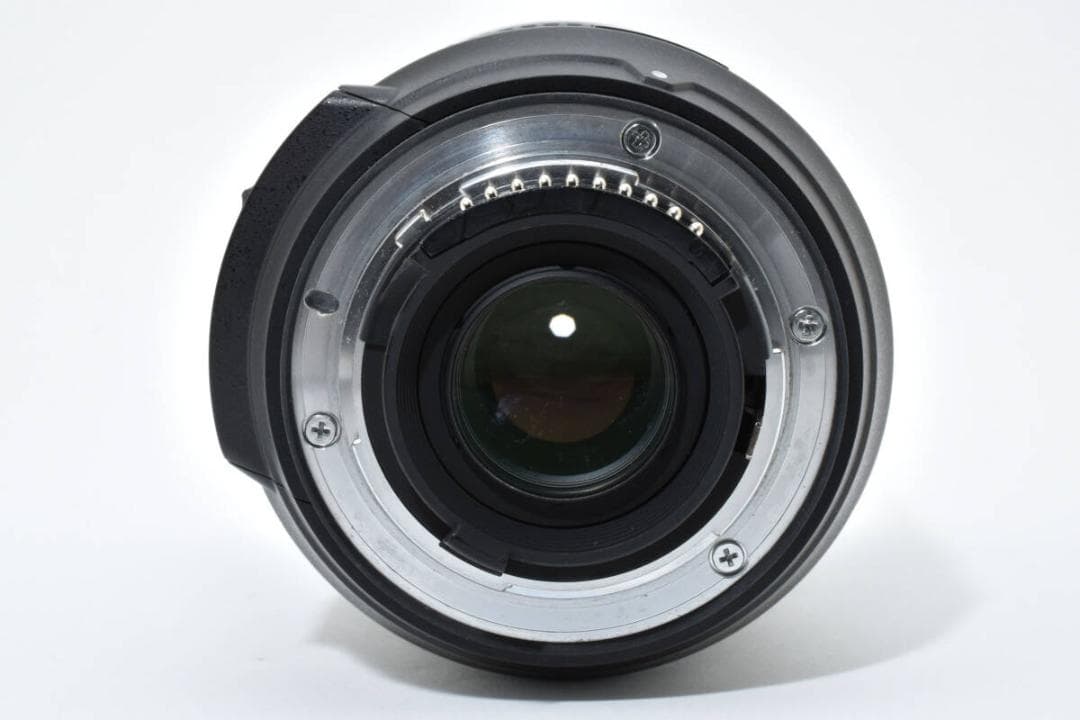 ★美品★ニコン AF-S DX 18-200mm ED VR #557
