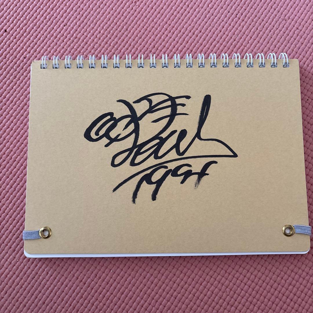 ドアラ チアドラサイン入りスケッチブック - メルカリ