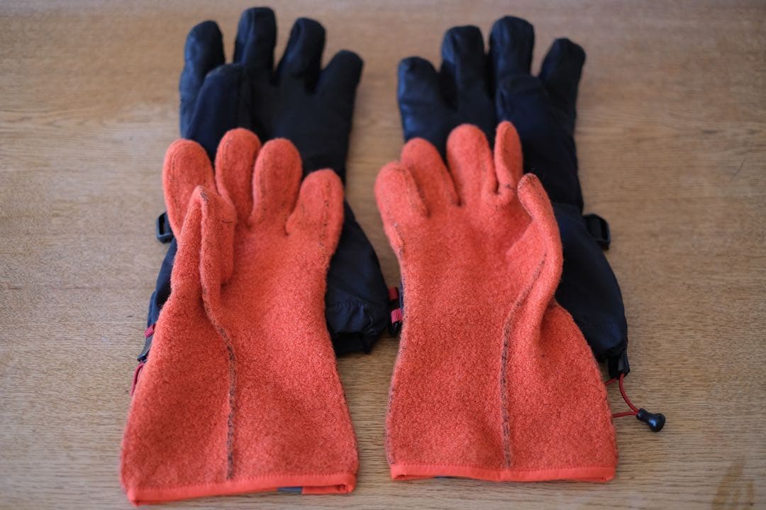 使用1回　美品モンベル mont-bell アルパイングローブ ブラックS