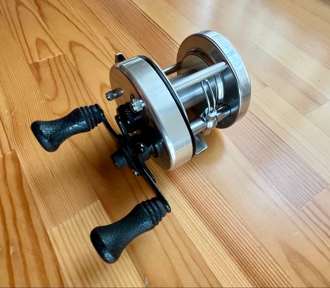 レア！　美品！　ビンテージ　シェイクスピア　アルファ　モデル　CK 1981