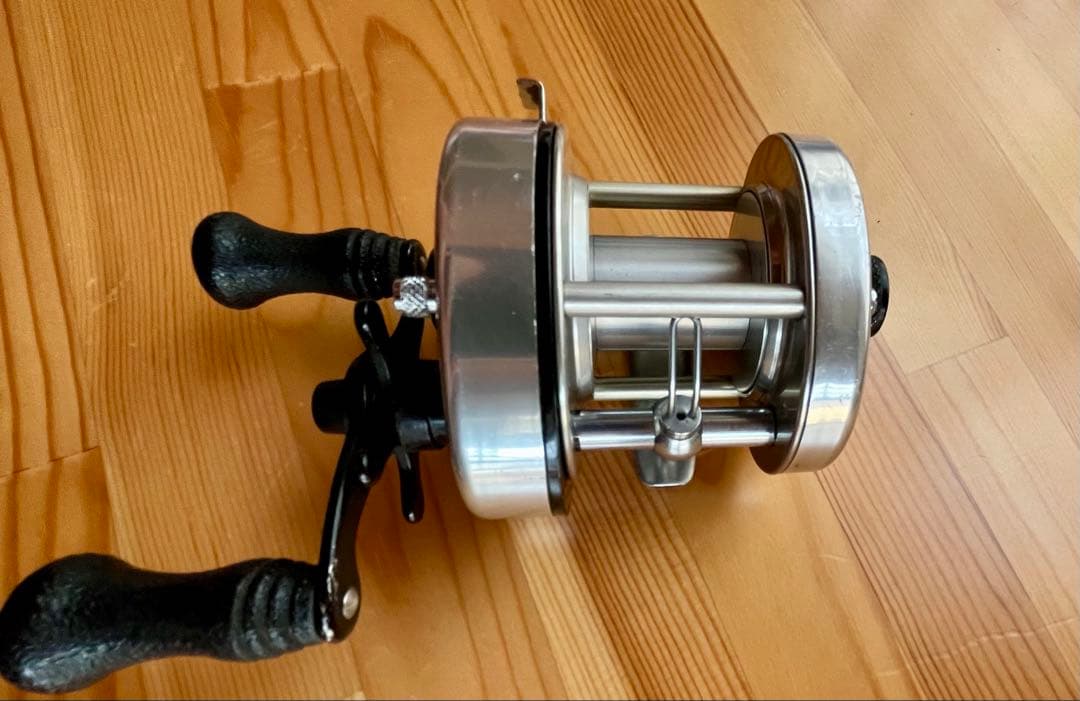 レア！　美品！　ビンテージ　シェイクスピア　アルファ　モデル　CK 1981